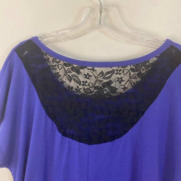 Purple Metallic Butterfly Graphic Top w/ Beaded Detail & Lace Back Women’s Large - Picture 7 of 9
